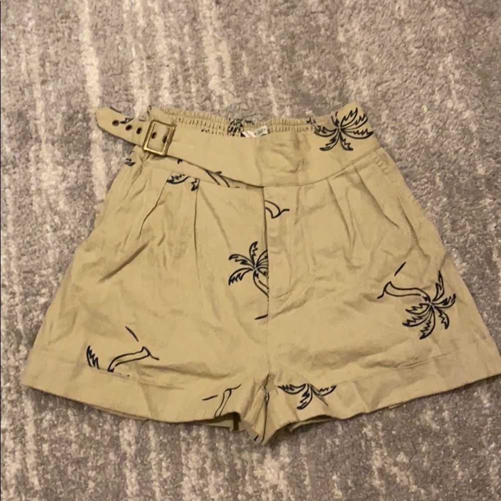 Selling because I never wore them